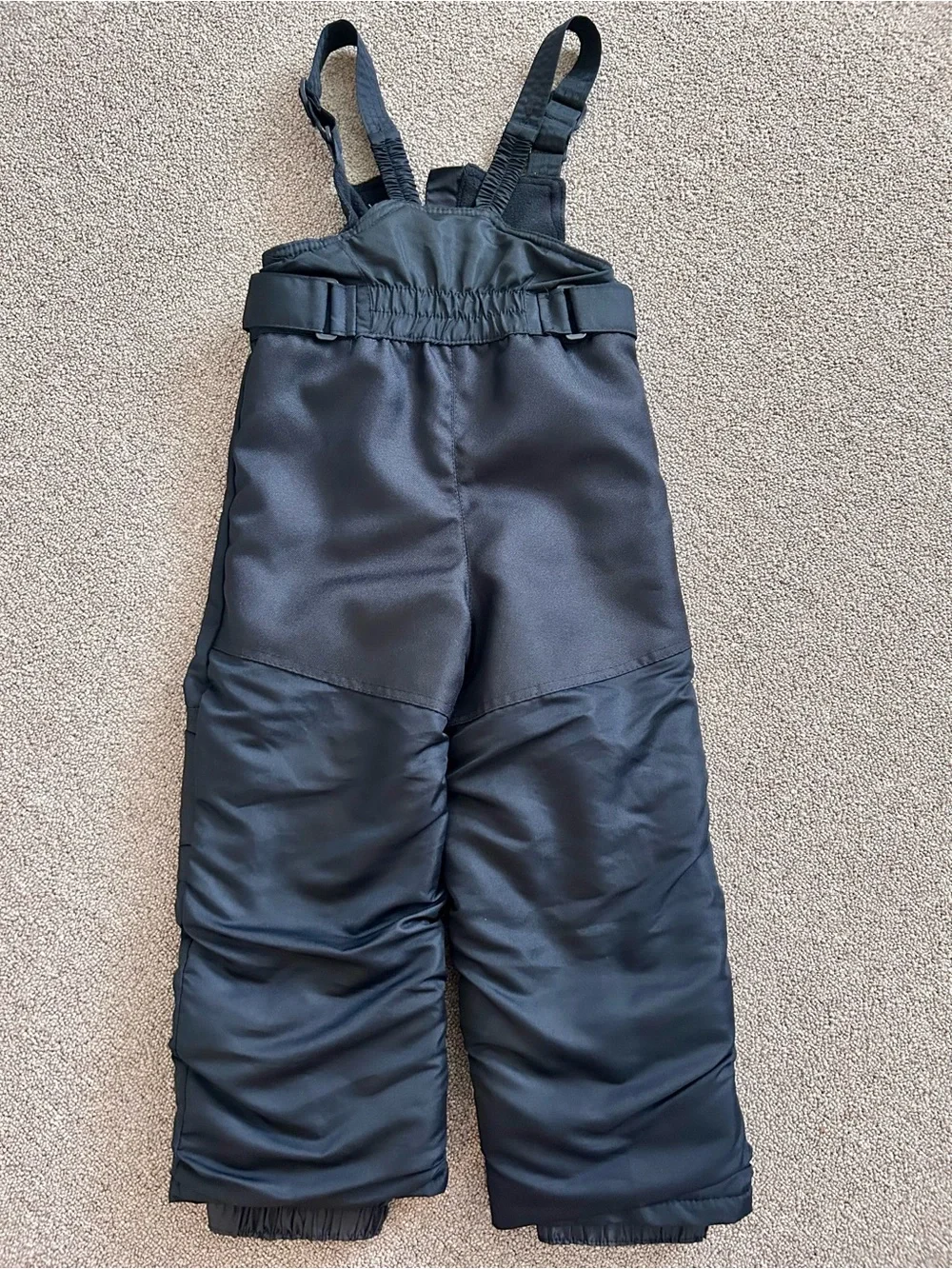 Black Cherokee size 4T ski bib